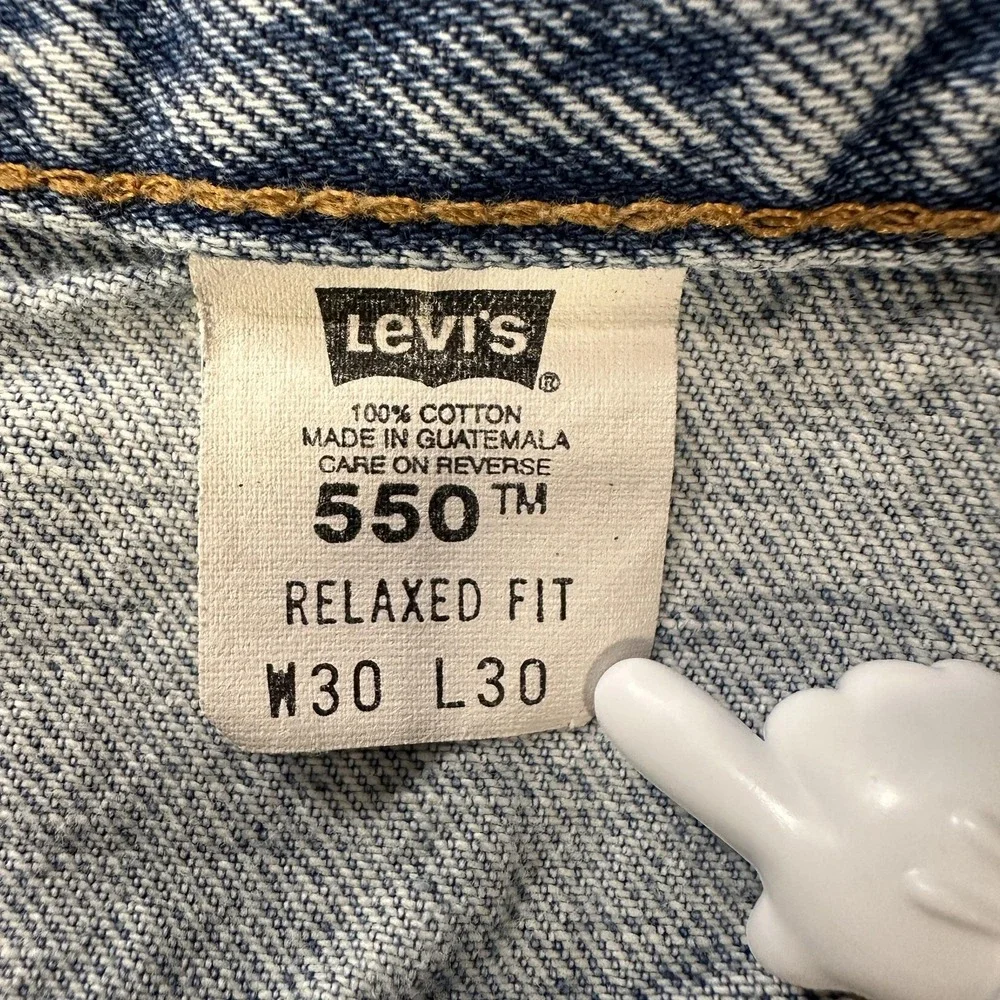 Levi's 550 Jeans Mens 30x30‎ Light Wash Blue Relaxed Fit Tapered Distressed